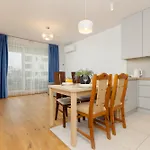 Apartment 2 Bedroom Beautiful Surroundings Miedzyborska Street By Renters