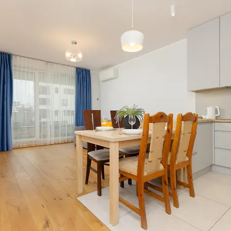 Apartmán 2 Bedroom Beautiful Surroundings Miedzyborska Street By Renters