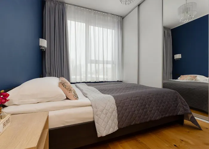 2 Bedroom Beautiful Surroundings Miedzyborska Street By Renters * Варшава