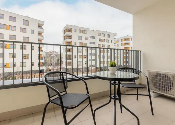 2 Bedroom Beautiful Surroundings Miedzyborska Street By Renters