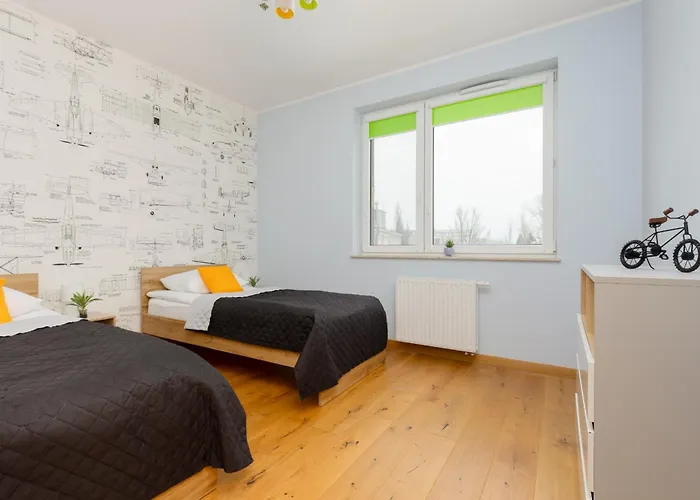2 Bedroom Beautiful Surroundings Miedzyborska Street By Renters Апартаменты Варшава