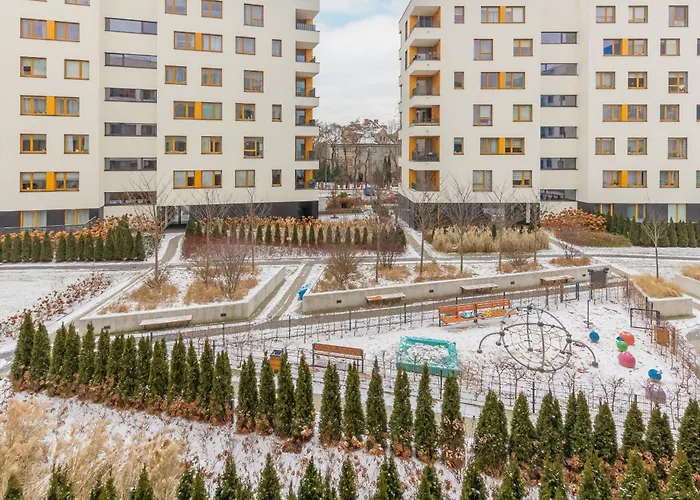 2 Bedroom Beautiful Surroundings Miedzyborska Street By Renters